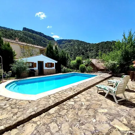 El Refugio De Goriz Holiday home