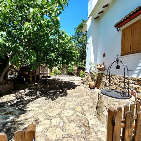 El Refugio De Goriz Holiday home *